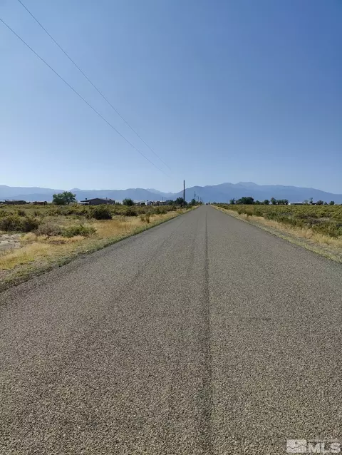 1420 E Battle, Mountain, NV 89820 photo 2