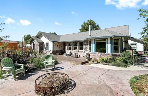 1150 Winnies Ln, Fernley, NV 89408