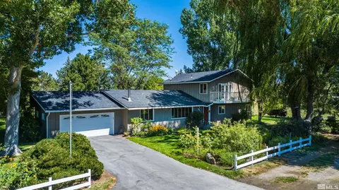 9820 Dixon Ln, Reno, NV 89511