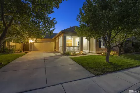 10245 Grizzly Hill Ct, Reno, NV 89521