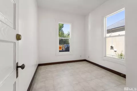 515 E 6th St, Reno, NV 89502 photo 9