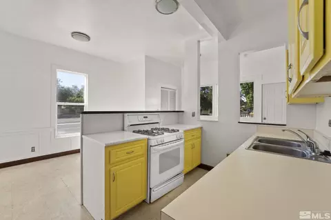 515 E 6th St, Reno, NV 89502 photo 6