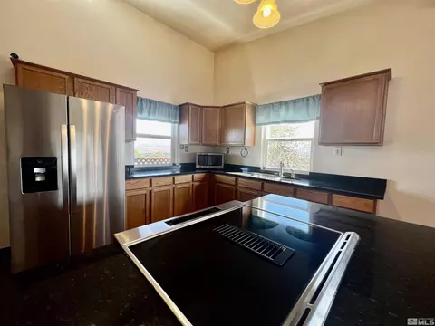 235 Danforth Dr, Sun Valley, NV 89433 photo 2
