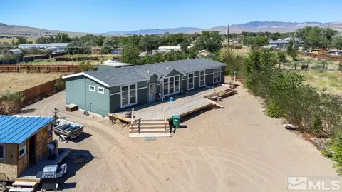 3905 Citrus St, Silver Springs, NV 89429