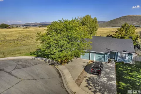 829 Round House Ln, Carson City, NV 89701