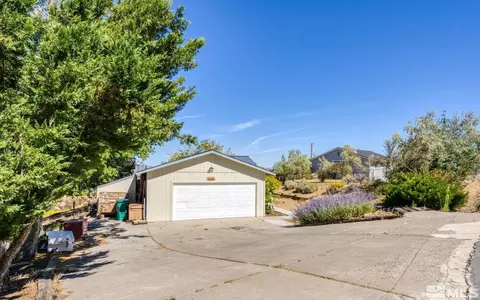 8145 Seneca Dr, Reno, NV 89506