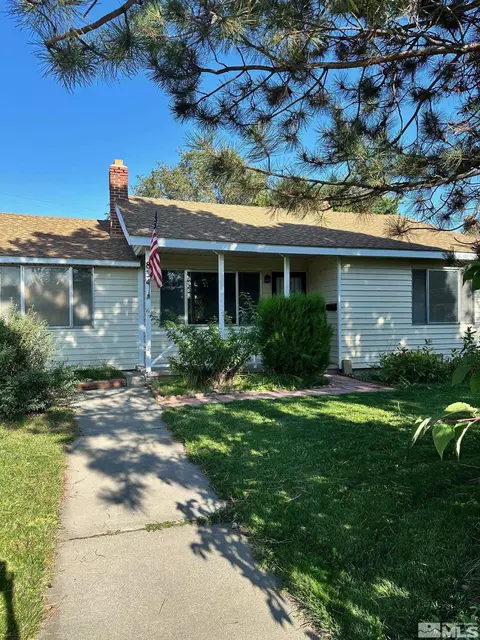 834 Shriver Blvd, Sparks, NV 89431