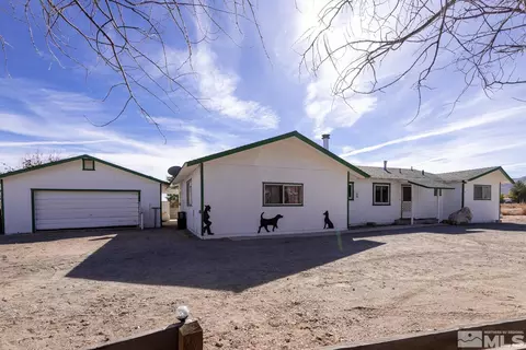 1 W Lemos Ln, Yerington, NV 89447