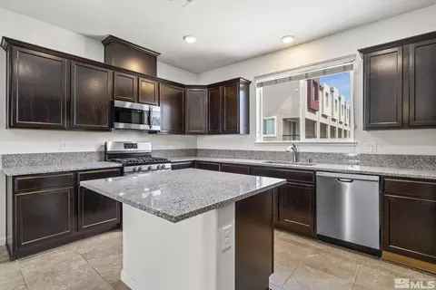 3229 Sterling Ridge Cir, Sparks, NV 89431