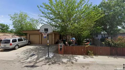1782 Stratford Dr, Reno, NV 89512