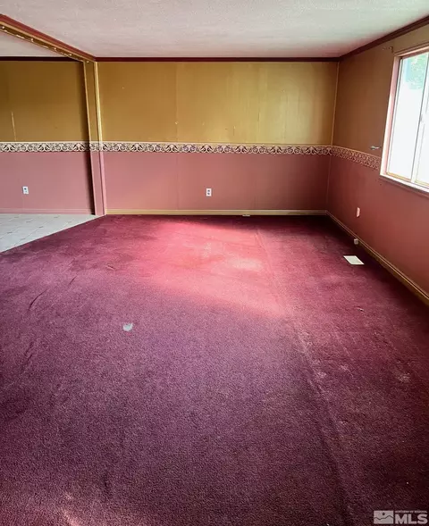 890 Northside Dr, Elko, NV 89801 photo 3