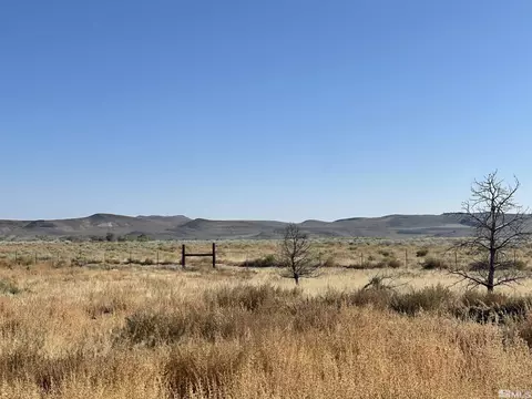 3425 Holly Dr, Silver Springs, NV 89429