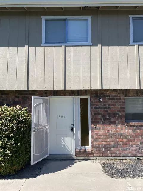 1307 Green Ct, Carson City, NV 89701