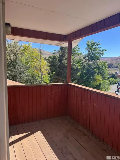105 Cheyenne Dr, Reno, NV 89521 photo 12