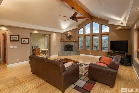 22010 Panhandle, Reno, NV 89521 photo 3