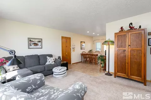 1060 Harold Ct, Fallon, NV 89406 photo 4