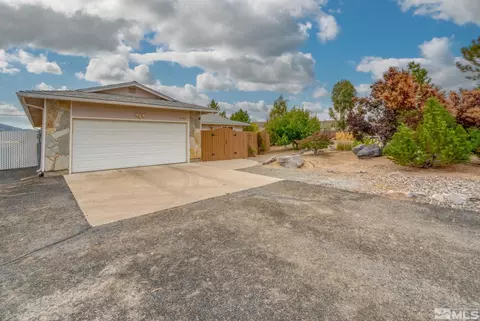 7495 Hillview Dr, Reno, NV 89506