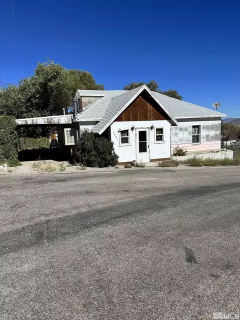 1021 NW Tonopah Ave, Tonopah, NV 89049