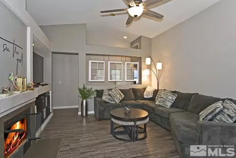 316 Rue De Ln, Sparks, NV 89434