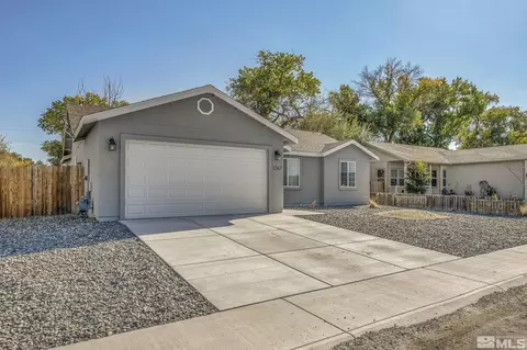 1367 Sherman St, Fallon, NV 89406 photo 2