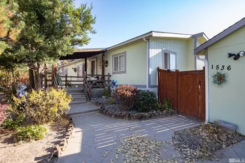 1536 King Ln, Reno, NV 89521