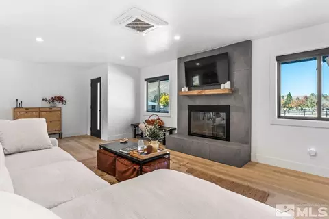 215 Neilson Rd, Reno, NV 89521 photo 6