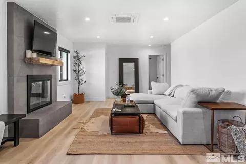 215 Neilson Rd, Reno, NV 89521 photo 2