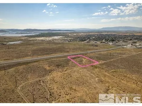 1855 United States Highwy 50 Altr Rte, Silver Springs, NV 89429