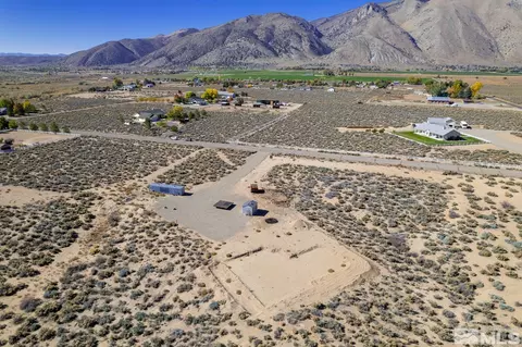 10 Walters Ln, Smith Valley, NV 89444