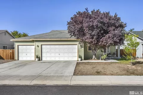 703 Fall St, Fernley, NV 89408