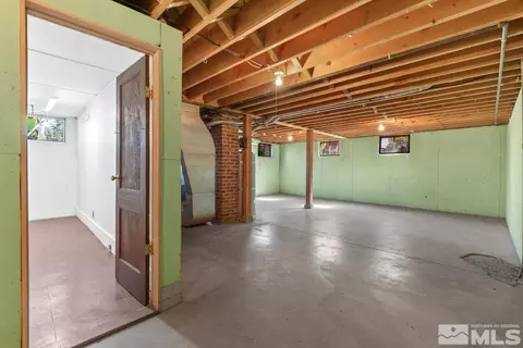 1702 Harold Dr, Reno, NV 89503 photo 23