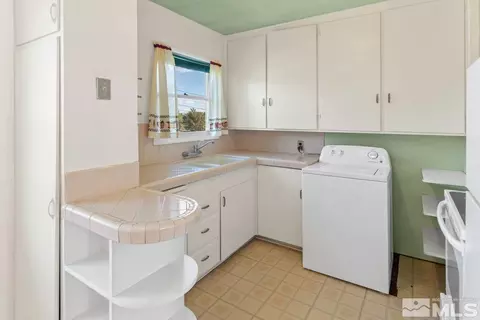 1702 Harold Dr, Reno, NV 89503 photo 15