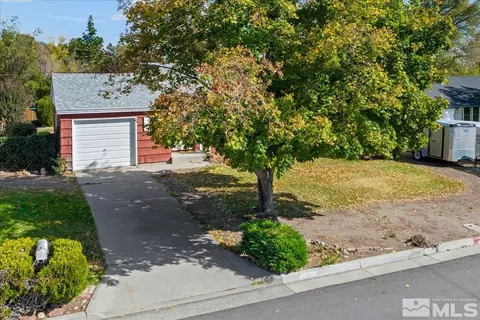 1702 Harold Dr, Reno, NV 89503 photo 4