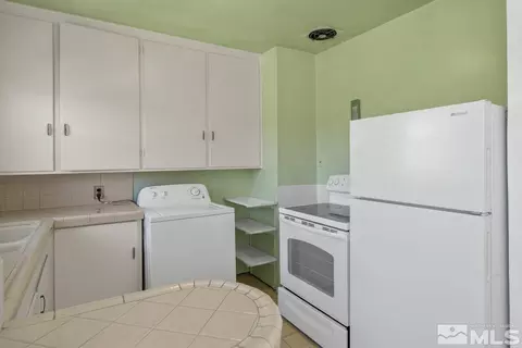 1702 Harold Dr, Reno, NV 89503 photo 14
