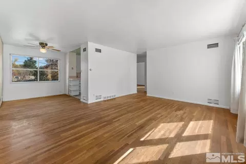 1702 Harold Dr, Reno, NV 89503 photo 10