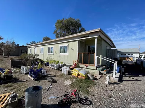 3807 Amber St, Silver Springs, NV 89429