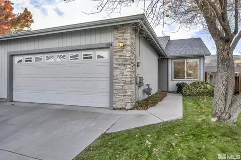 3084 Doubletree Ln, Carson City, NV 89701 photo 2