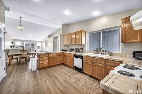 3084 Doubletree Ln, Carson City, NV 89701 photo 11