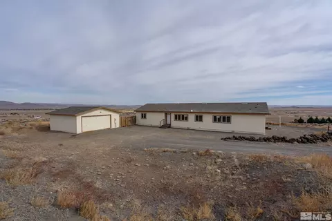 5650 Peek Ave, Silver Springs, NV 89429