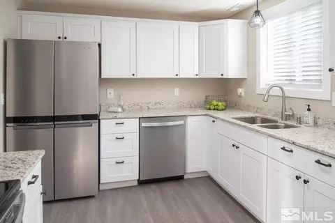 690 Katherine Dr, Reno, NV 89502
