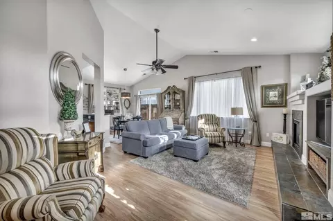 1619 Mountain Ln, Reno, NV 89521 photo 2