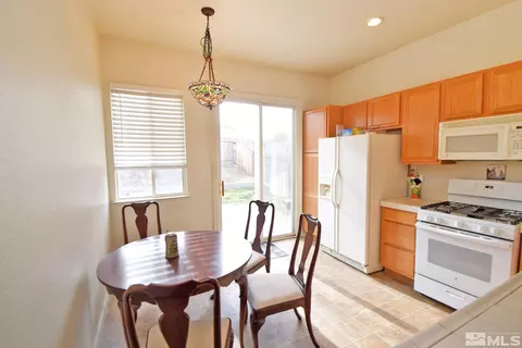 10025 Hampton Park Dr, Reno, NV 89521 photo 3
