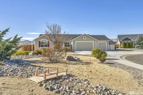 11 Arbor Ct, Dayton, NV 89403