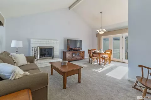 1240 Laredo Ct, Reno, NV 89503