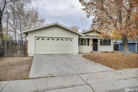 904 Palo Verde Dr, Carson City, NV 89701