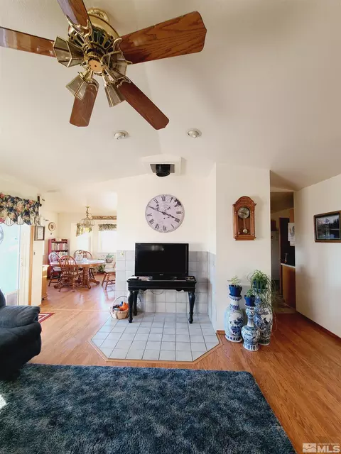 340 Downs, Fallon, NV 89406 photo 6