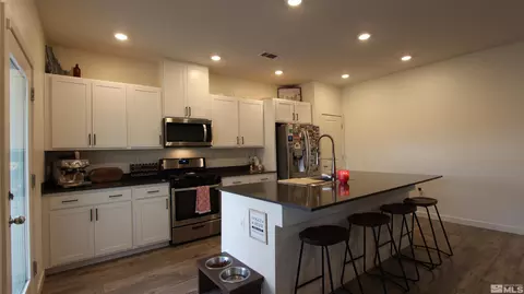 904 Jill Marie Ln, Fernley, NV 89408