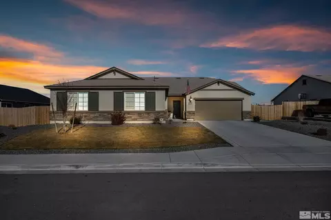 713 Hallow Pointe Dr, Sparks, NV 89441