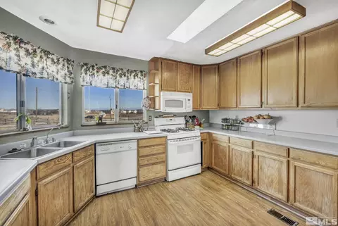 560 Thornbird Dr, Fallon, NV 89406 photo 9