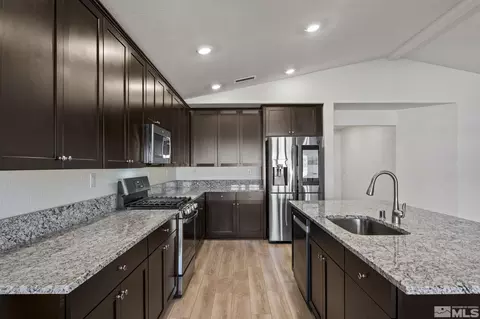 511 Cloud Break Dr, Reno, NV 89506 photo 7